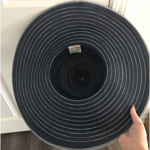 Vintage Woman’s Liz Claiborne Hat - Picture 2 of 3